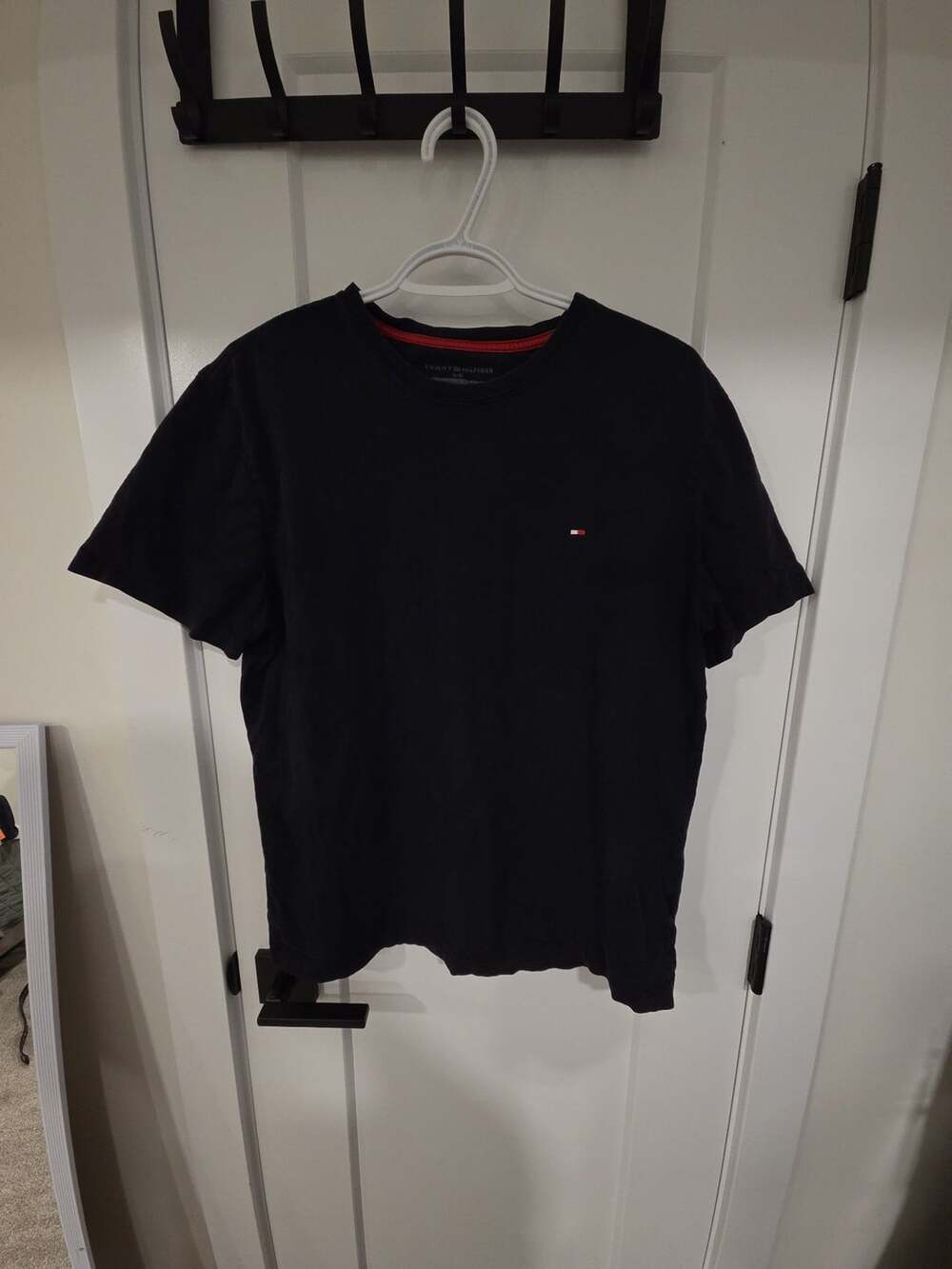 Tommy Hilfiger Crewneck T-Shirt Size L Black Flag Logo